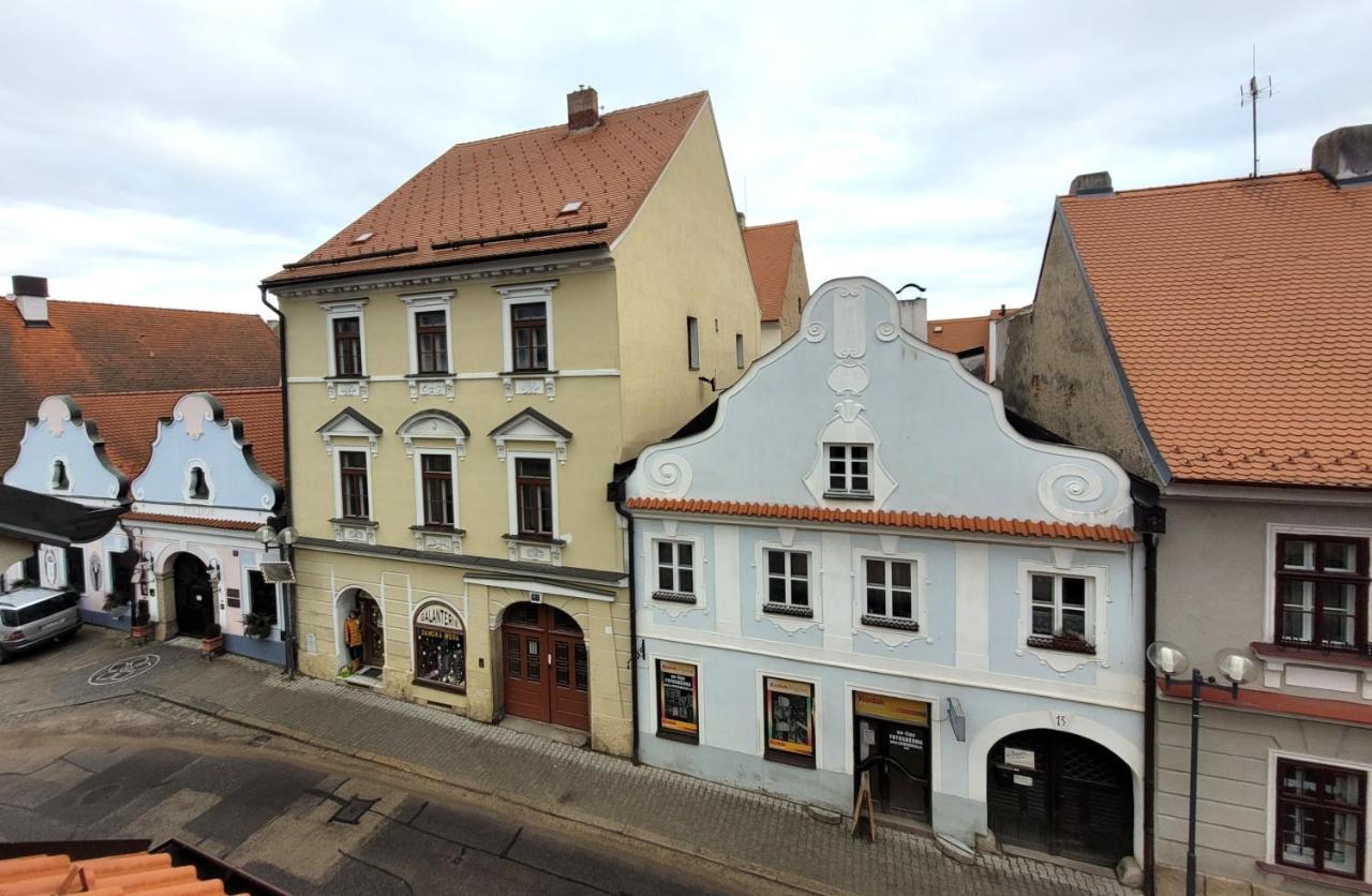 Penzion a wellness U Třeboňské madony Exterior foto