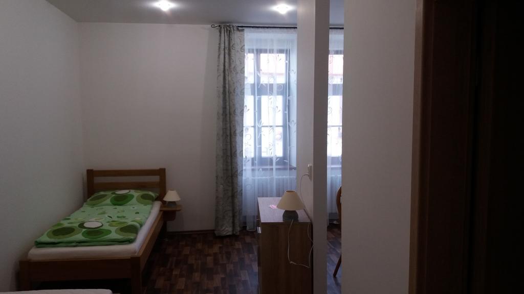 Penzion a wellness U Třeboňské madony Exterior foto
