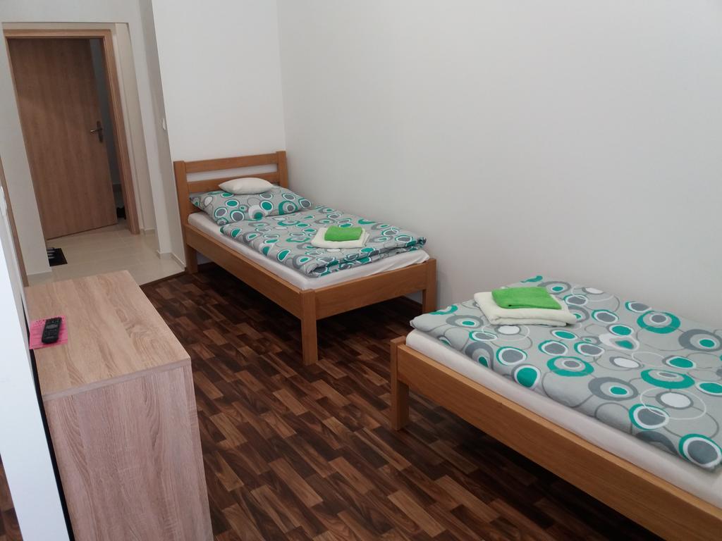 Penzion a wellness U Třeboňské madony Exterior foto