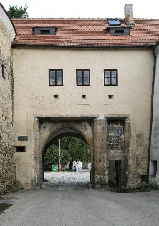 Penzion a wellness U Třeboňské madony Exterior foto
